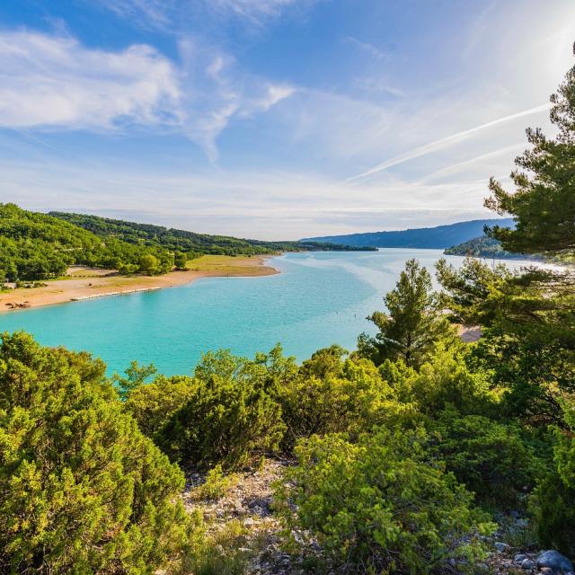 Lac De Sainte Croix Au Printemps