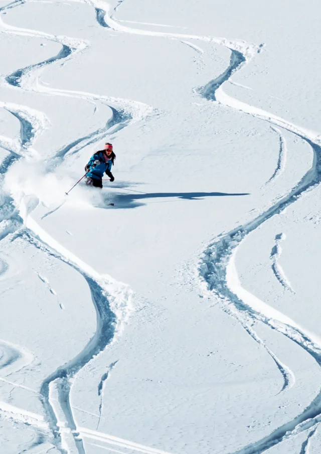 Ski dans la poudreuse, montagnes du Verdon