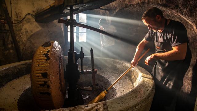 Huile d'olive moulin communal d'Entrevaux