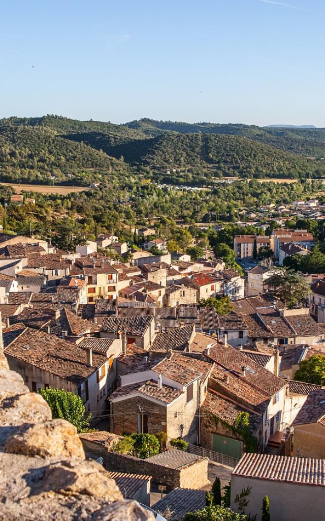 Vue d'ensemble de Gréoux-les-Bains depuis le château des templiers