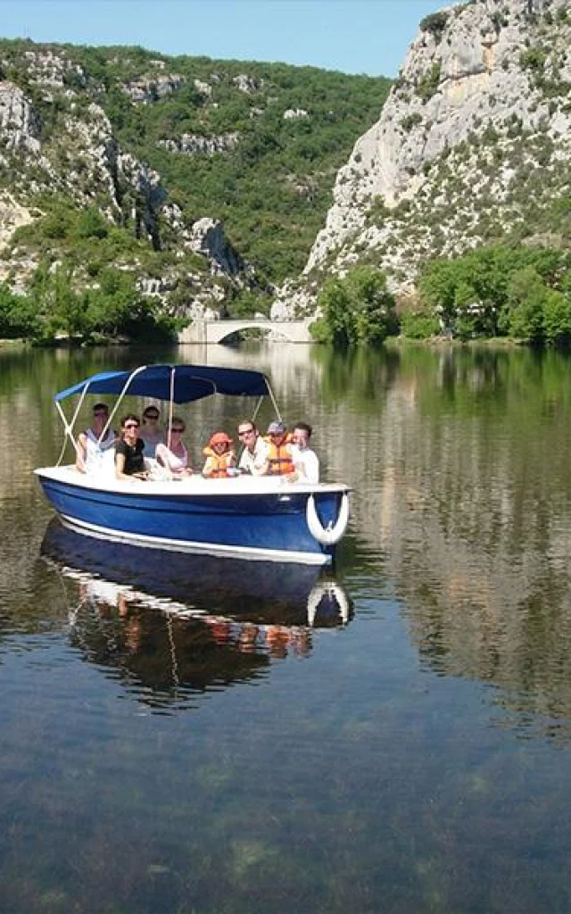 Bateau Electrique A Montmeyan