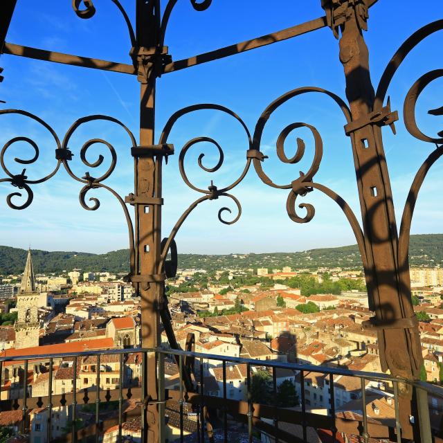 France, Var (83), Dracenie, Draguignan, tour de l'Horloge et son campanile en fer forge