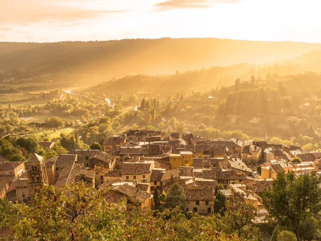 Moustiers Village ©Ben Lamotte1